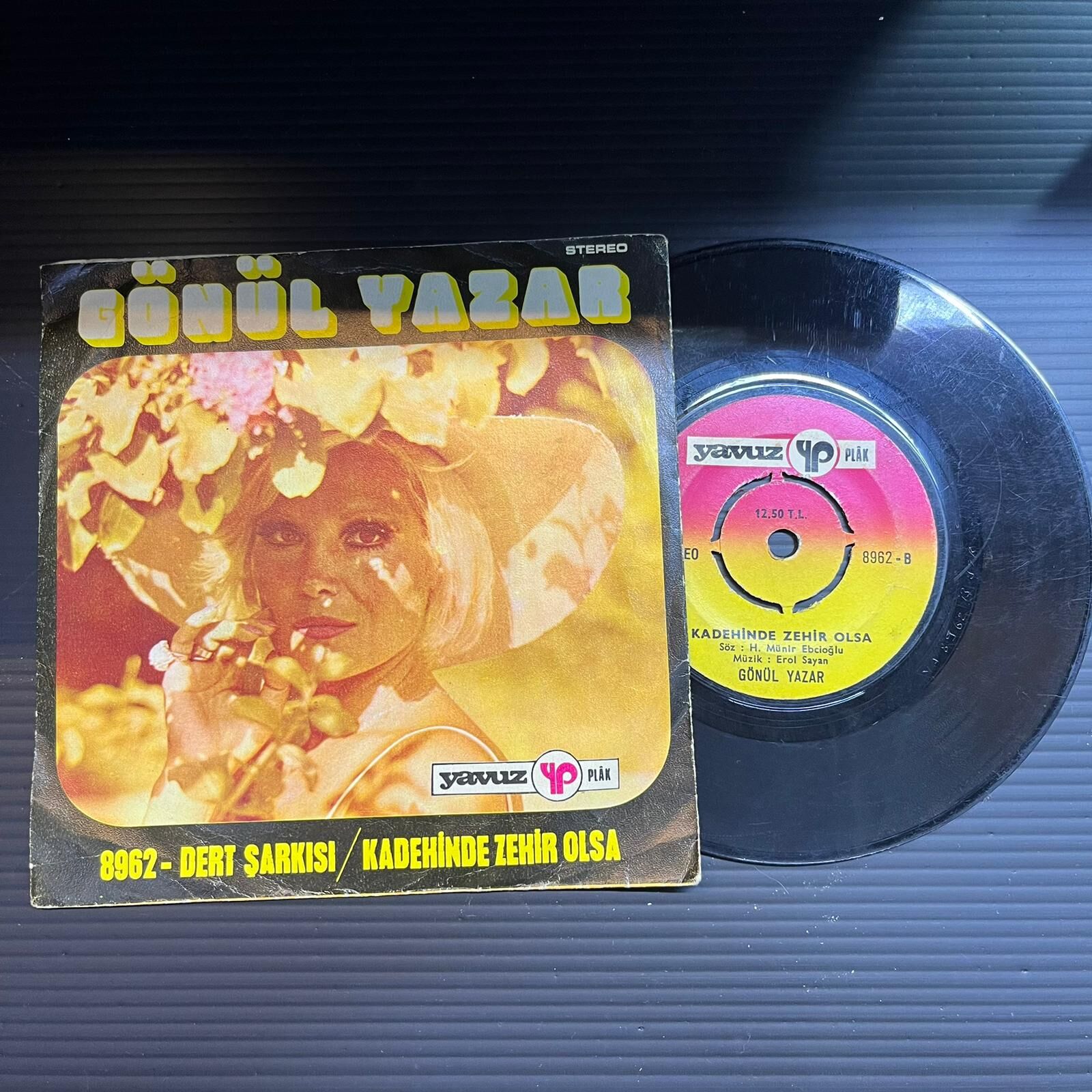 Gönül Yazar – Dert Şarkısı / Kadehinde Zehir Olsa