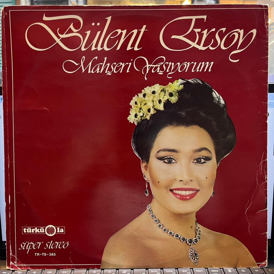 Bülent Ersoy – Mahşeri Yaşıyorum