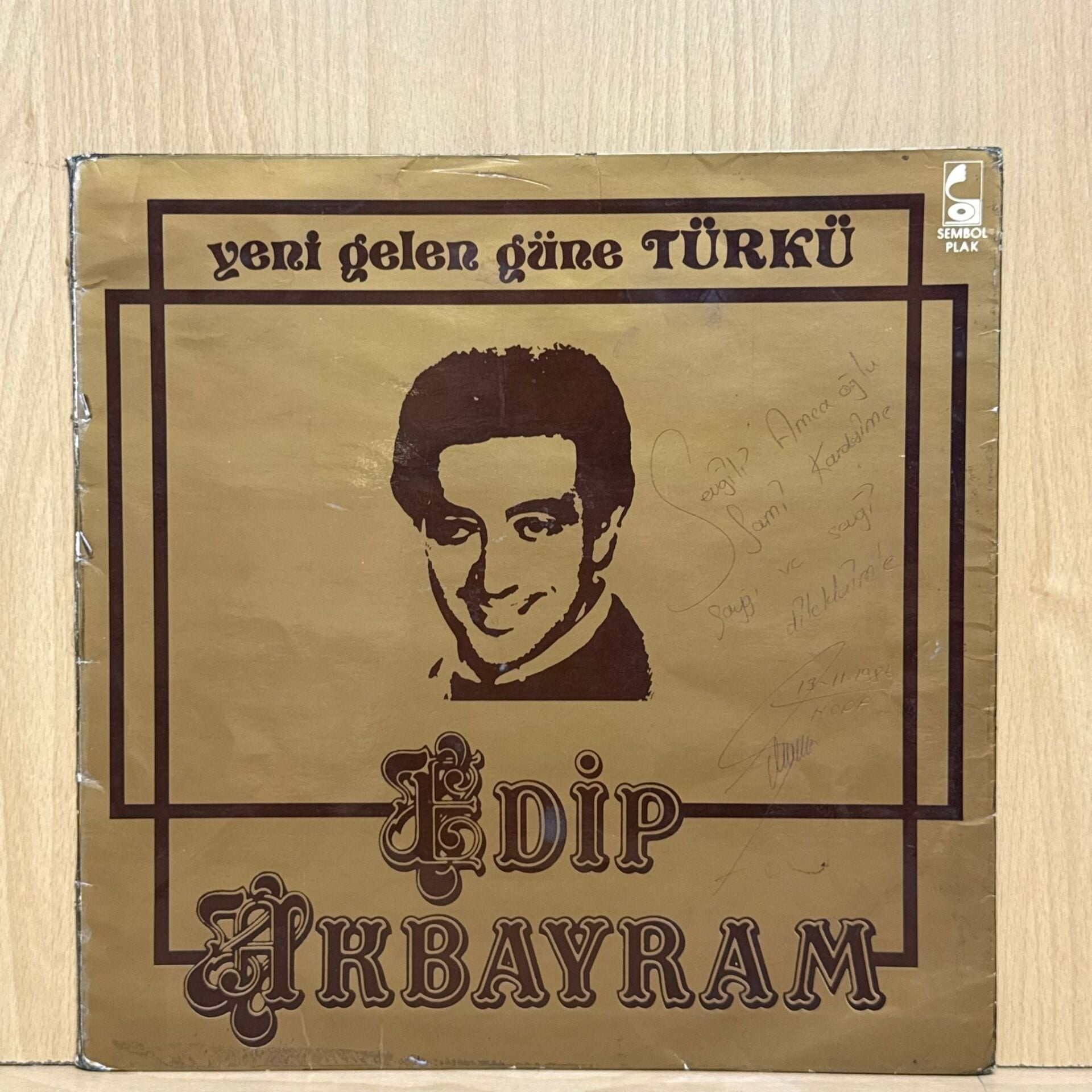 Edip Akbayram ve Dostlar – Yeni Gelen Güne Türkü