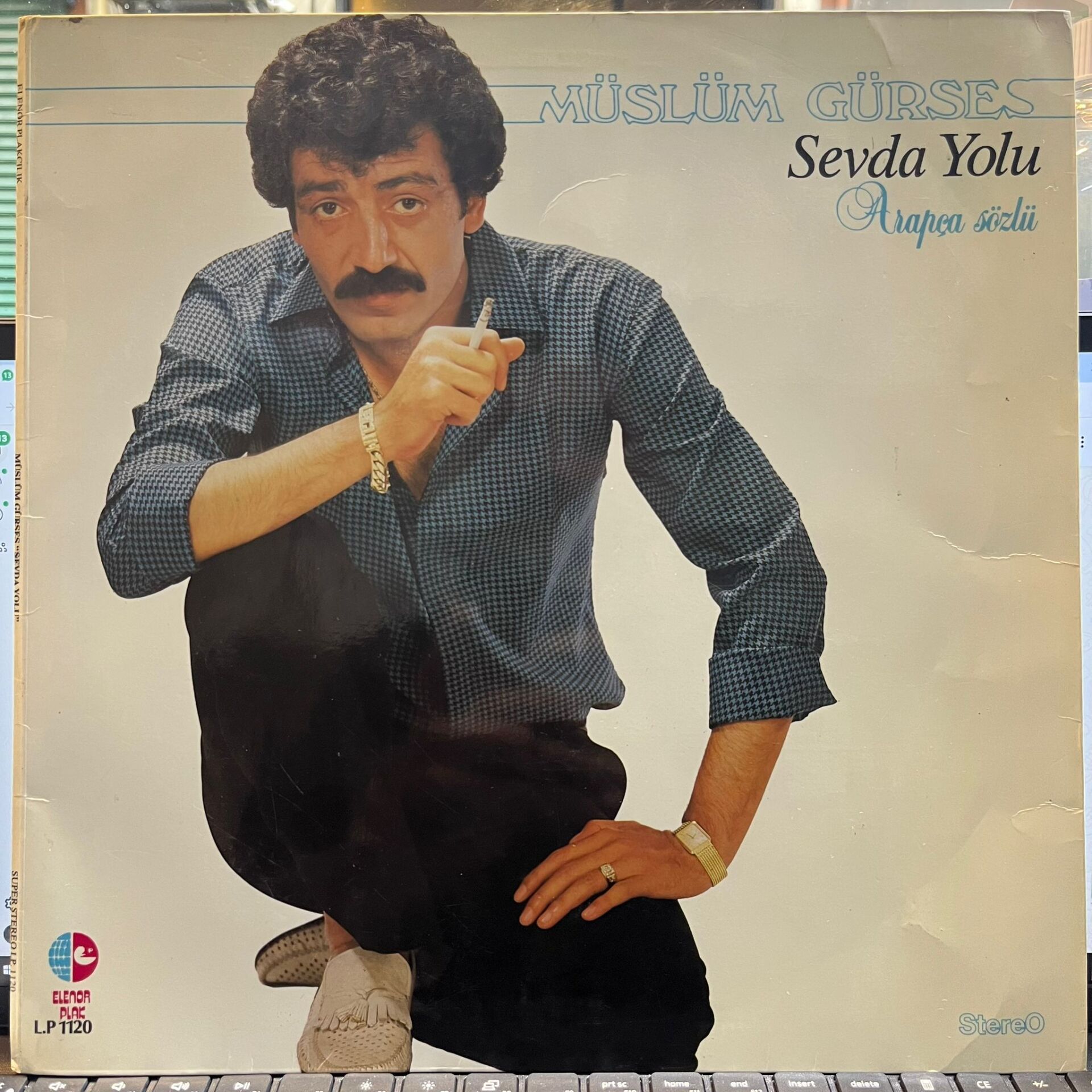 Müslüm Gürses – Sevda Yolu (Arapça Sözlü)