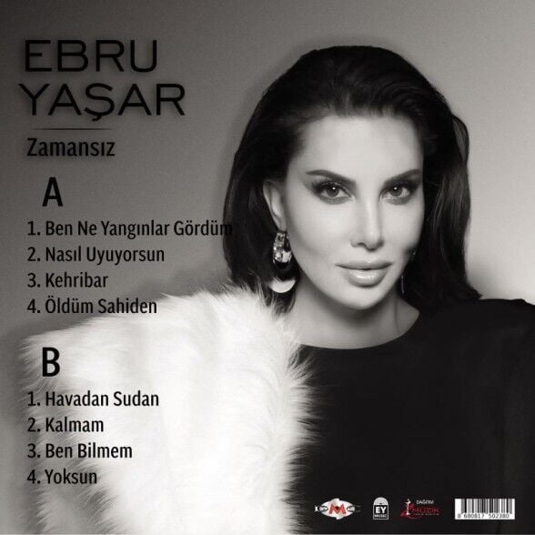 Ebru Yaşar - Zamansız Plak