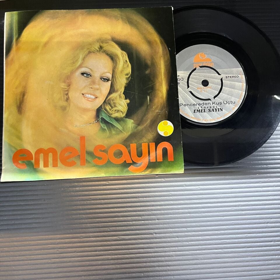 Emel Sayın – O Dudaklar