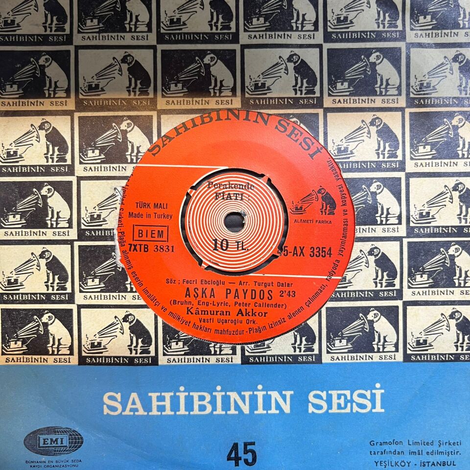 Kâmuran Akkor* – Arkadaş Yok / Aşka Paydos