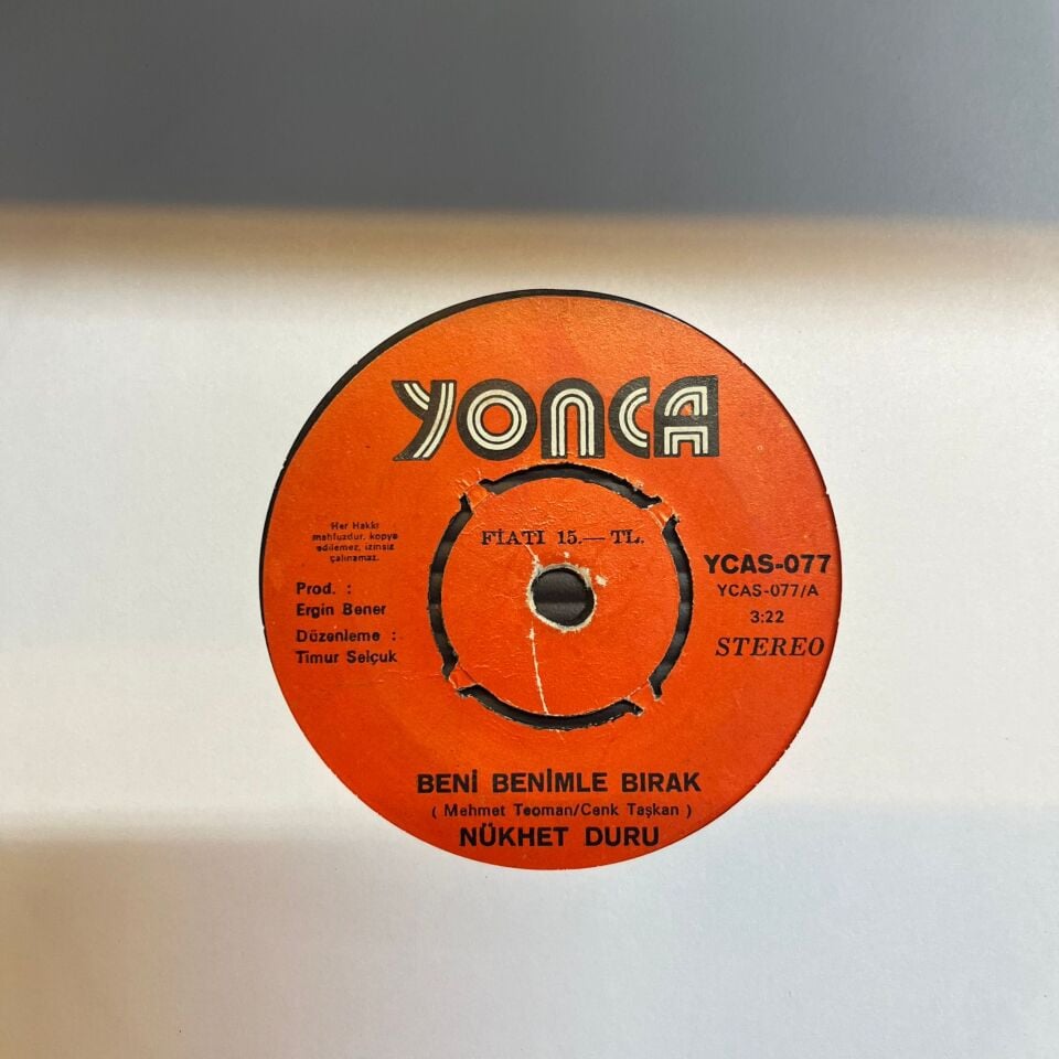 Nükhet Duru – Beni Benimle Bırak / Gerisi Vız Gelir