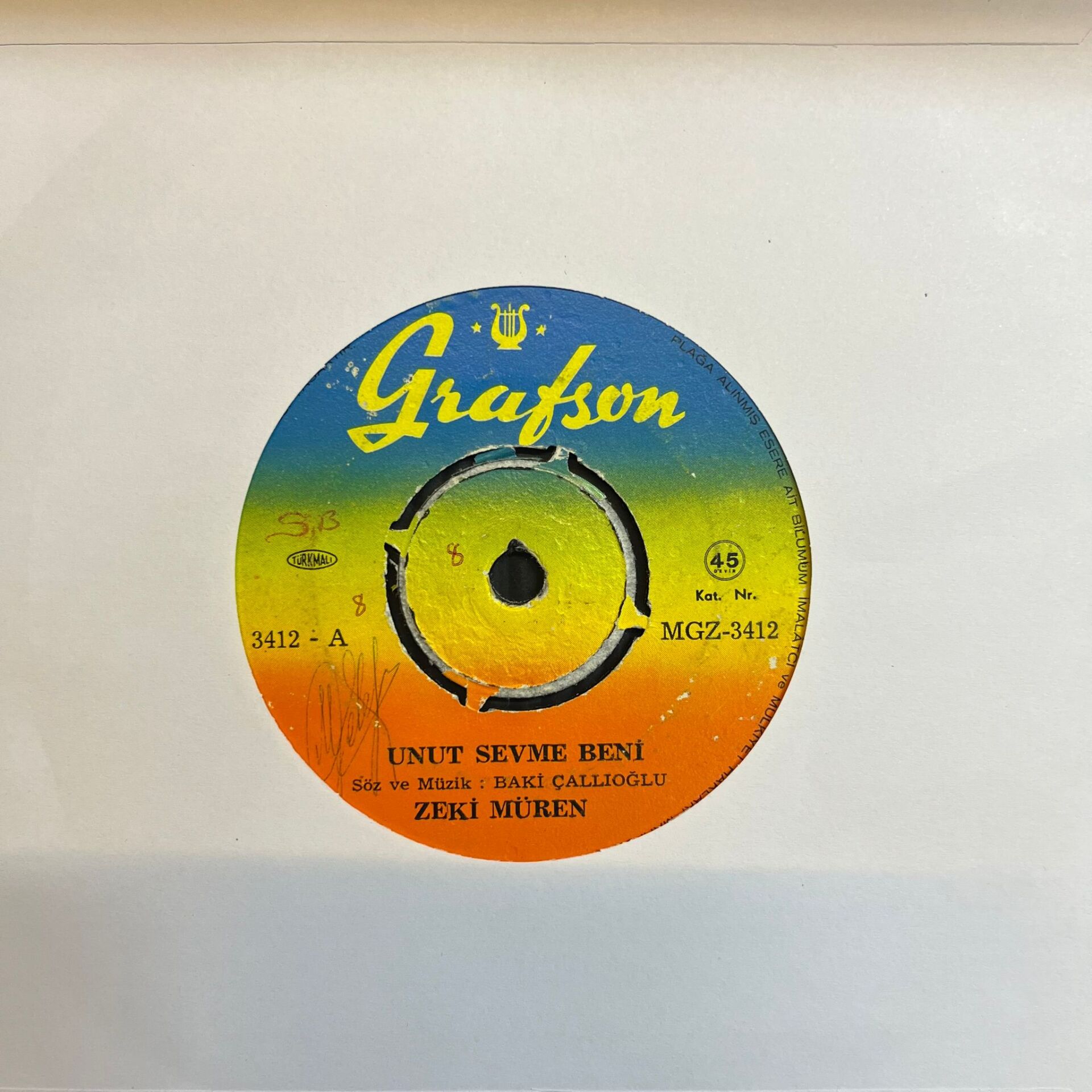 Zeki Müren – Unut Sevme Beni / Bir Ateşim Yanarım