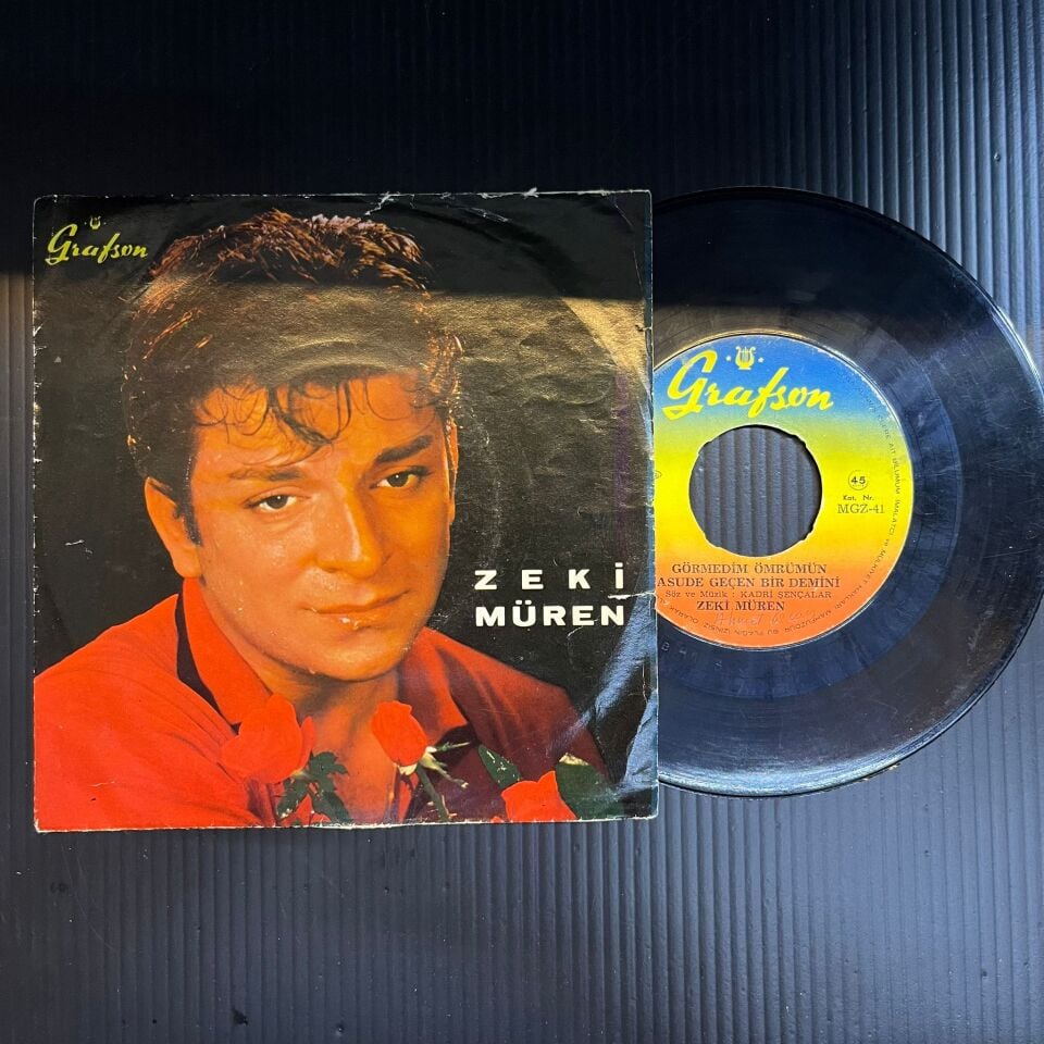 Zeki Müren – Unutamam Seni / Görmedim Ömrümün Asude Gecen Bir Demini