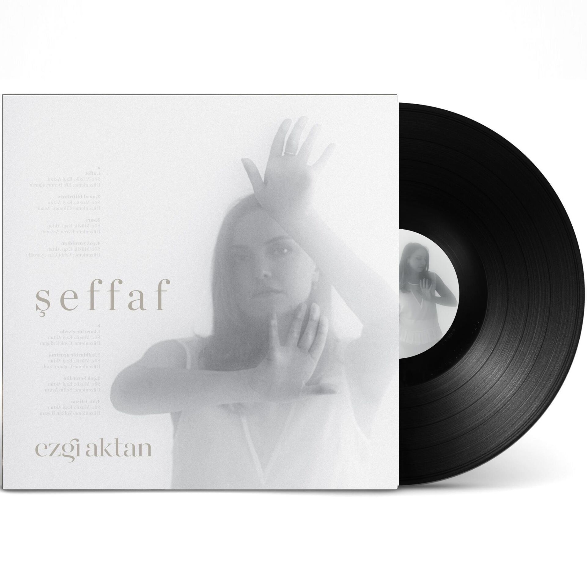 Ezgi Aktan - Şeffaf Plak