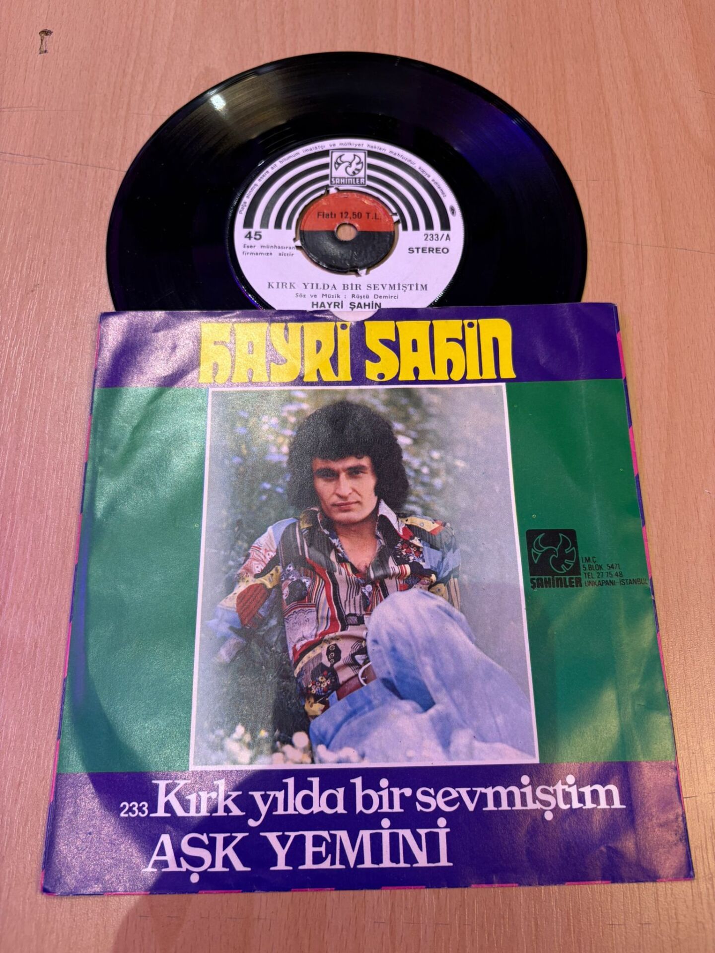 Hayri Şahin – Kırk Yılda Bir Sevmiştim / Aşk Yemini