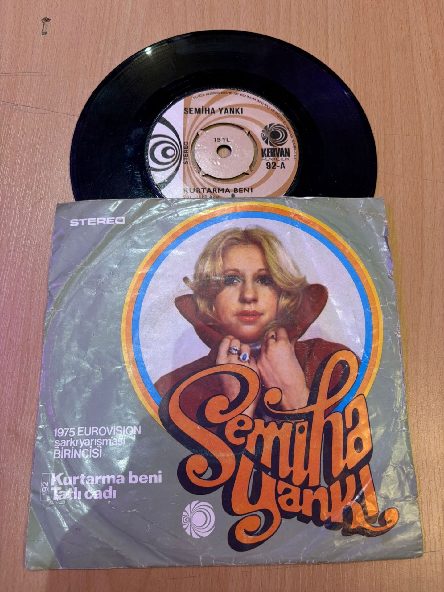 Semiha Yankı – Kurtarma Beni / Tatlı Cadı