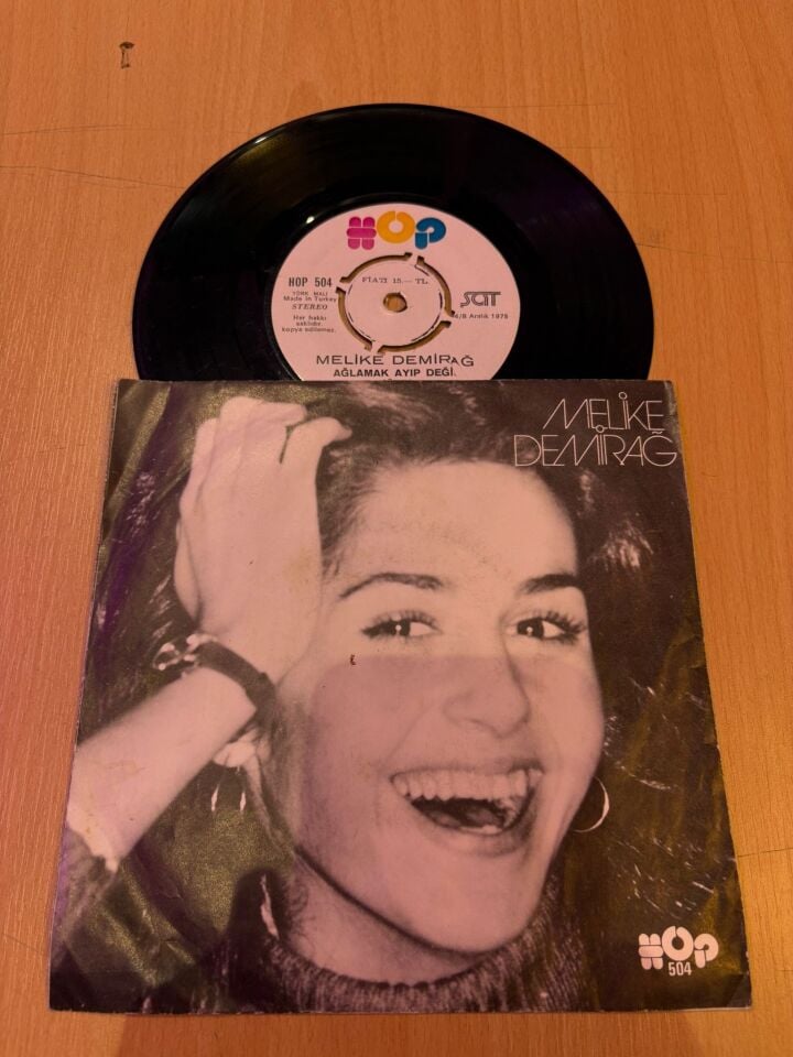 Melike Demirağ – Ninni / Ağlamak Ayıp Değil