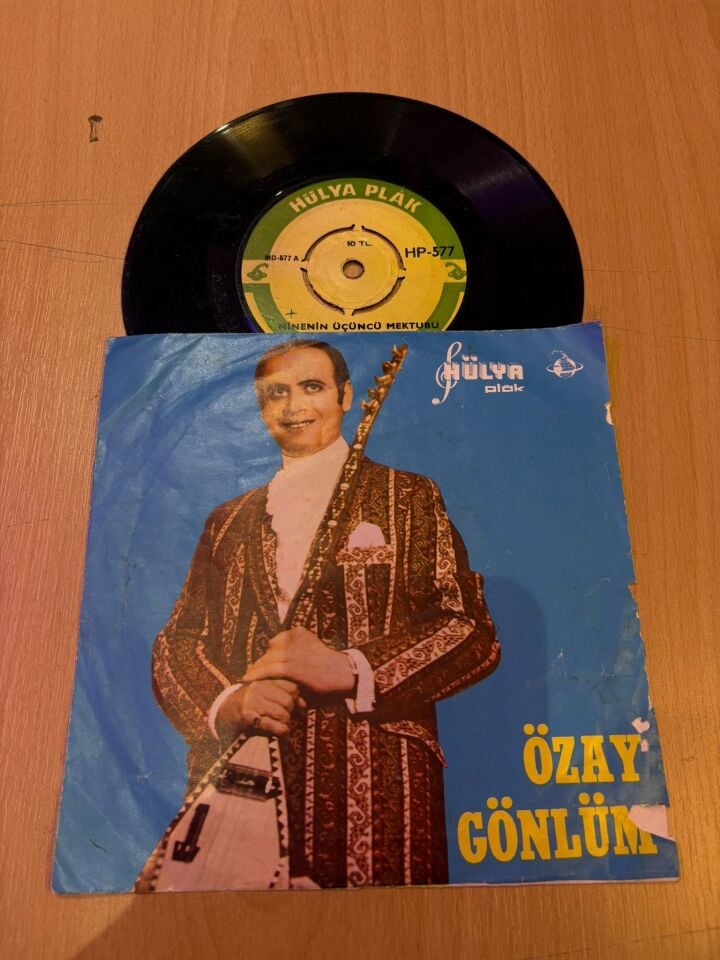 Özay Gönlüm – Ninenin Üçüncü Mektubu / Azimem