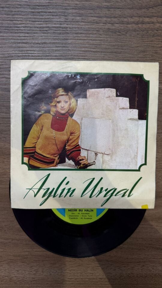 Aylin Urgal – Sen Yarattın Beni / Nedir Bu Halin