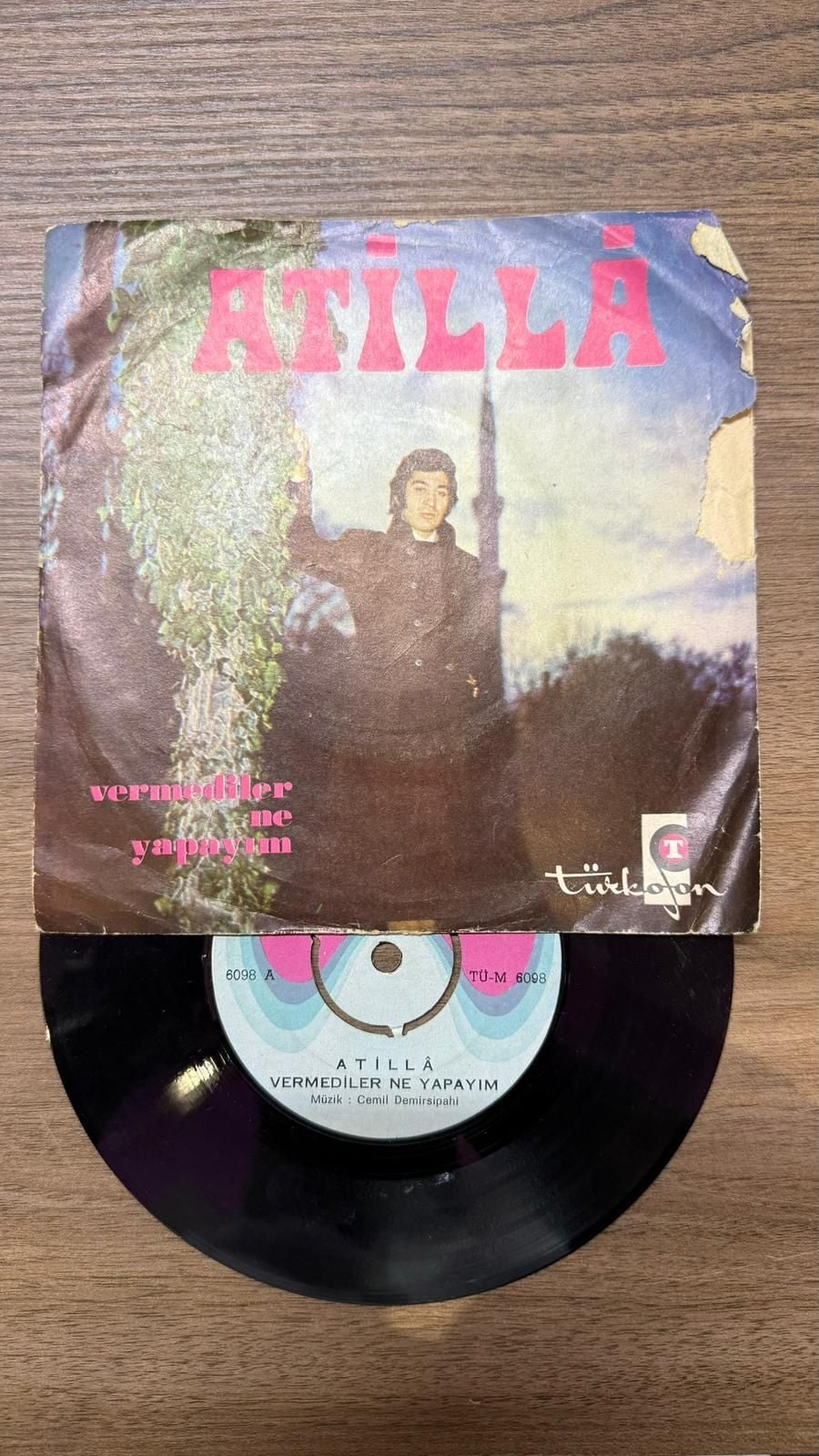 Atilla– Vermediler Ne Yapayım/Deliyim