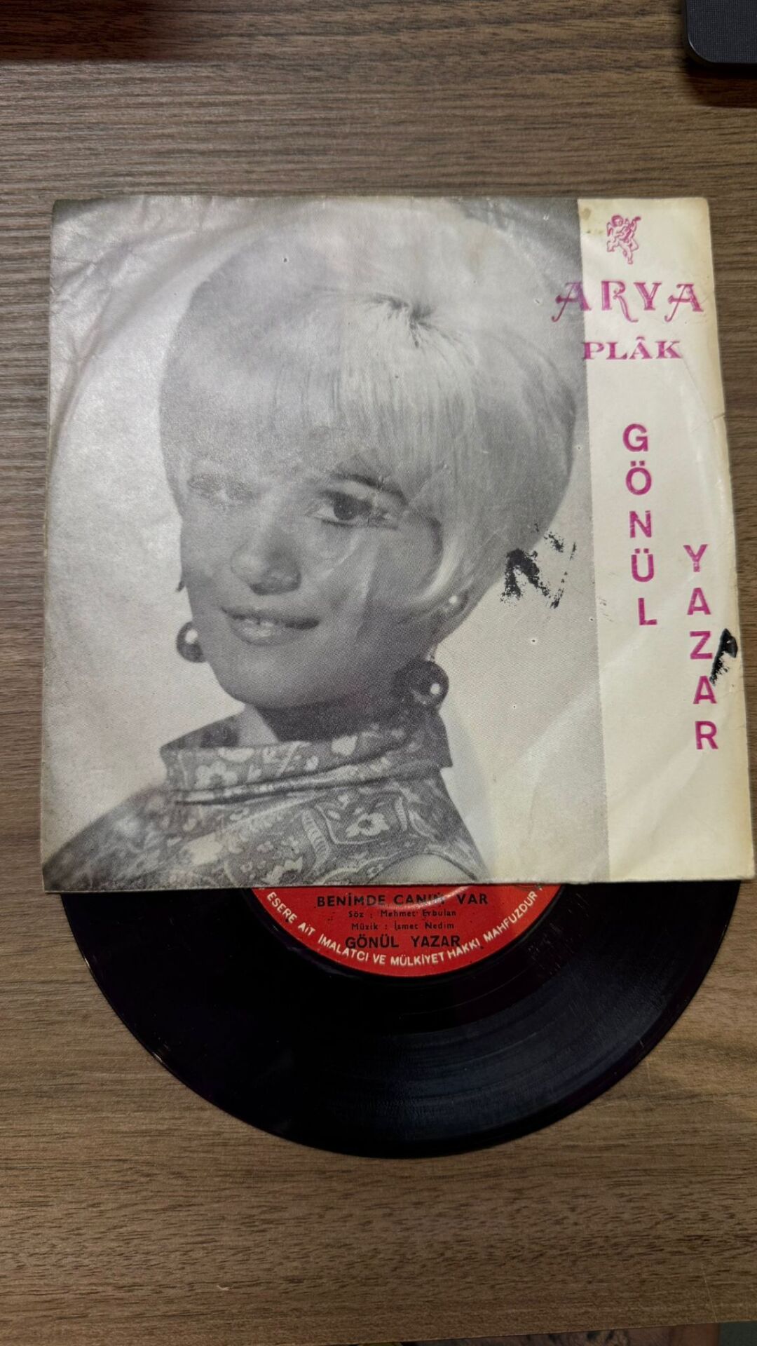 Gönül Yazar – Sarhoş / Benimde Canım Var
