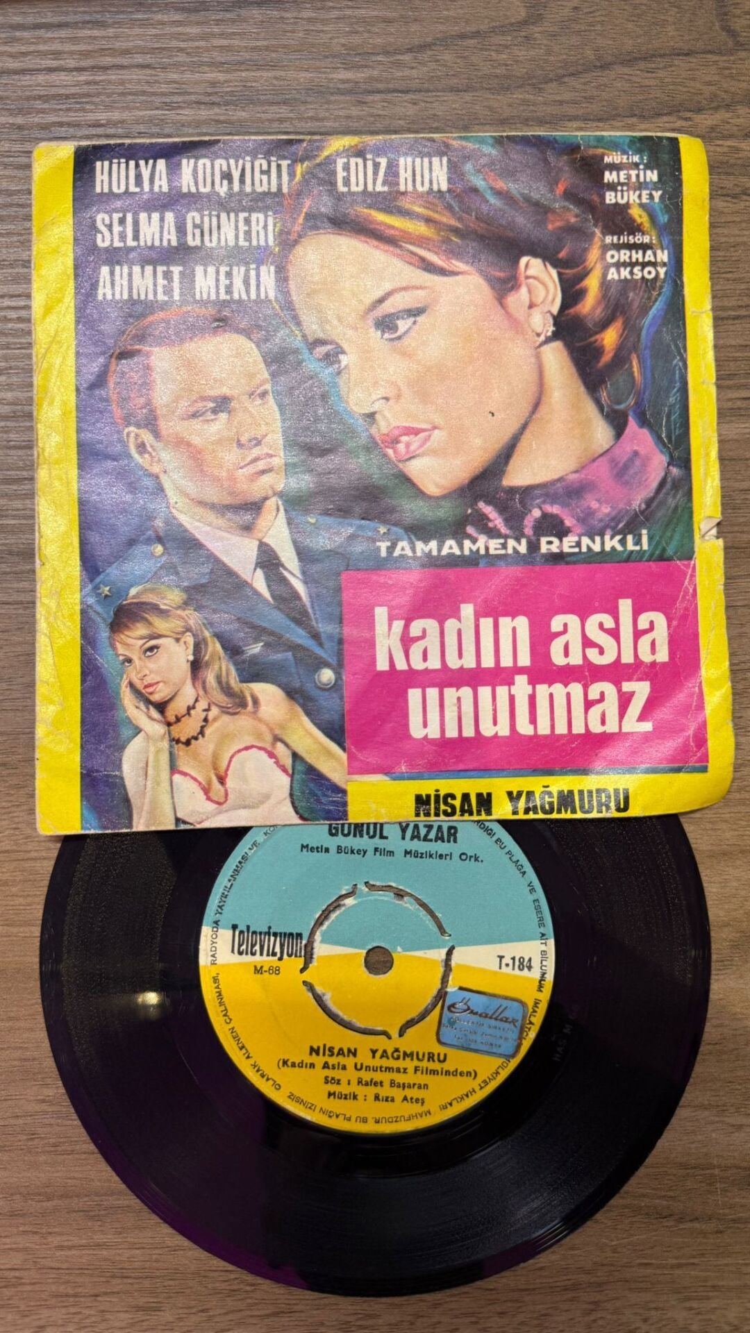 Gönül Yazar – Nisan Yağmuru / Sabah Yıldızı