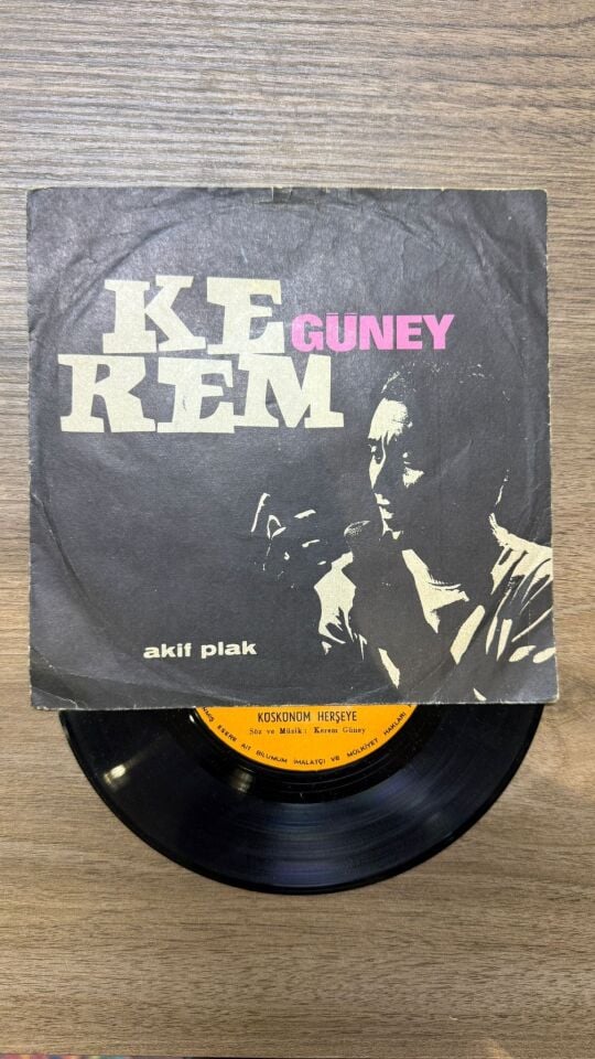 Kerem Güney – Nokta Noktam / Küskünüm Her Şeye