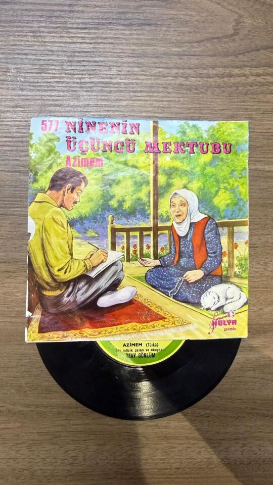 Özay Gönlüm – Ninenin Üçüncü Mektubu / Azimem