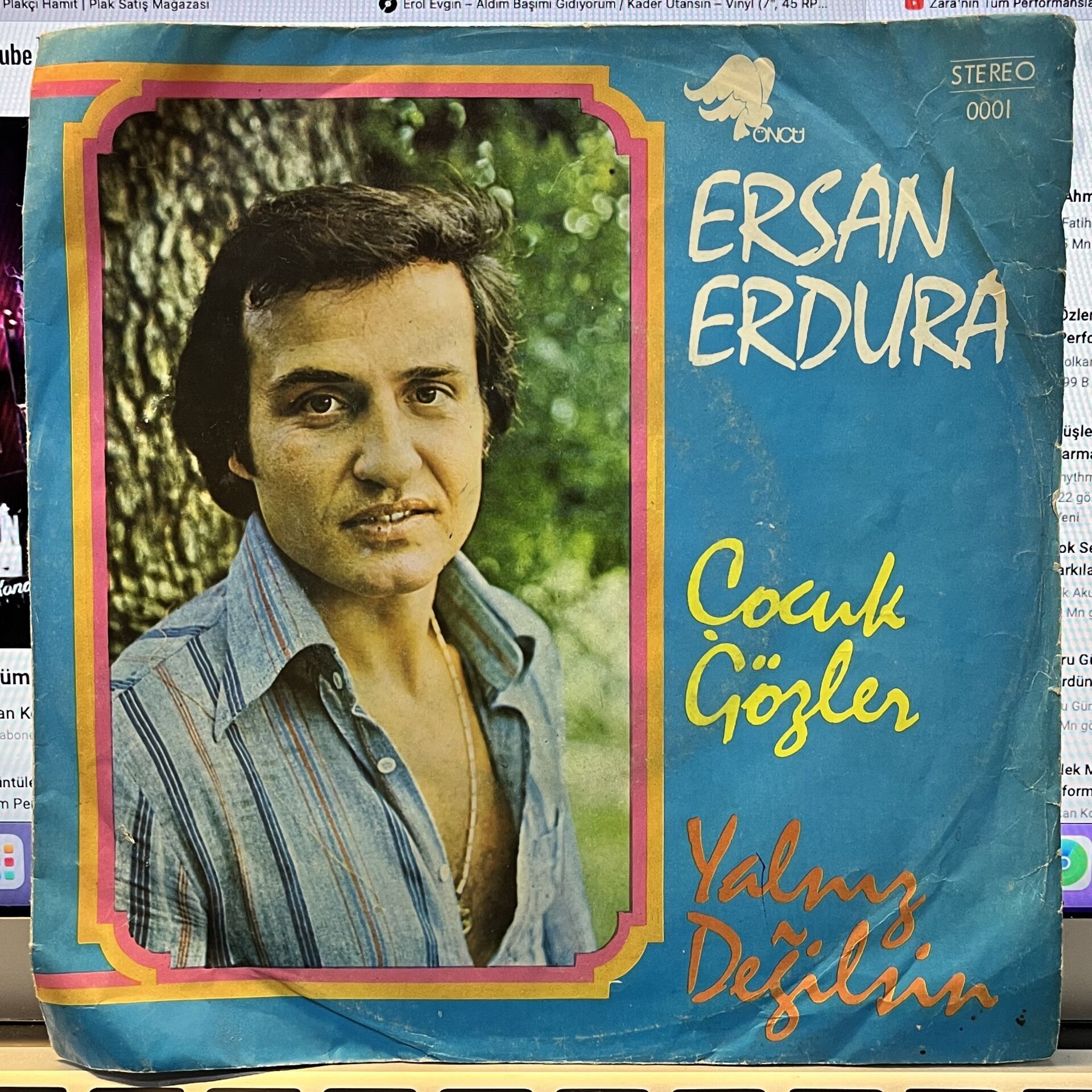 Ersan Erdura – Çocuk Gözler / Yalnız Değilsin