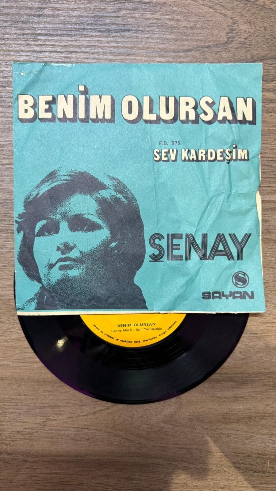 Şenay – Benim Olursan / Sev Kardeşim