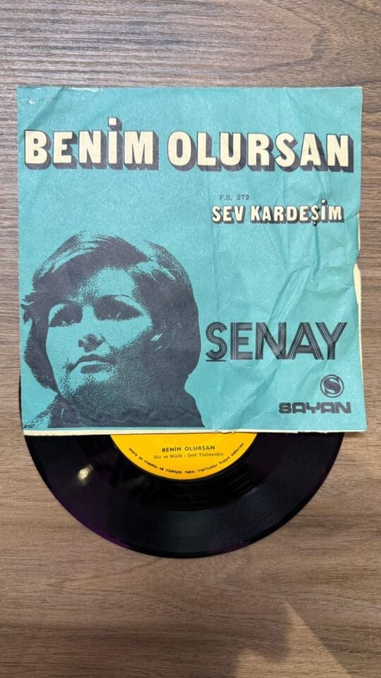 Şenay – Benim Olursan / Sev Kardeşim