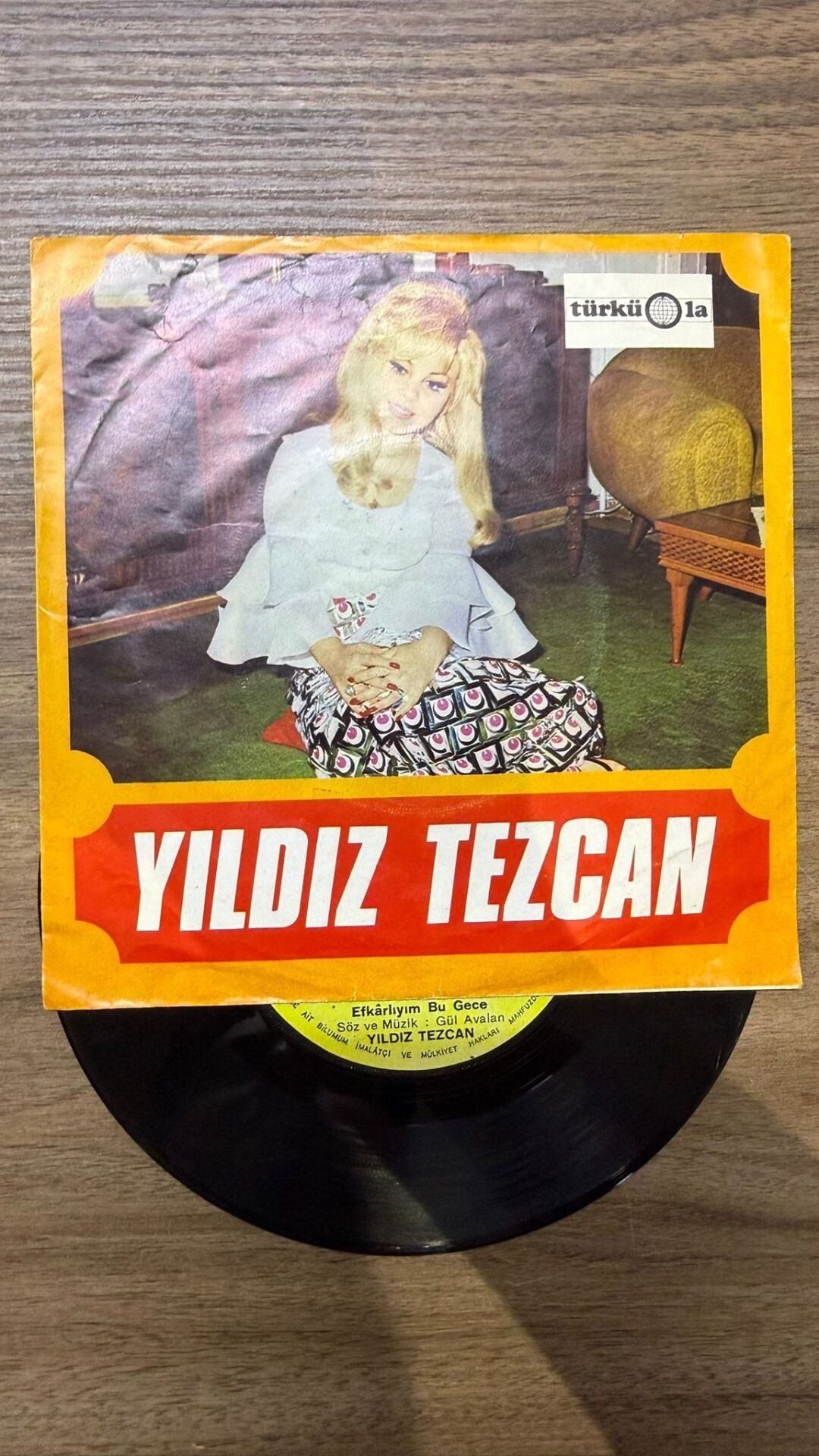 Yıldız Tezcan – Efkârlıyım Bu Gece / Gaşların Gara Gara