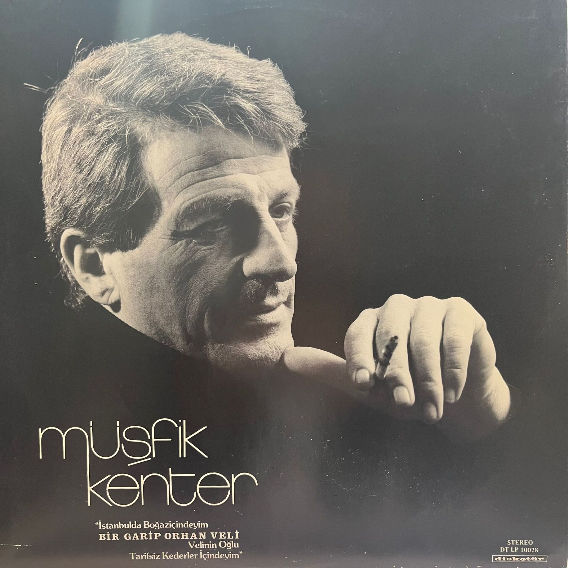 Müşfik Kenter – Bir Garip Orhan Veli