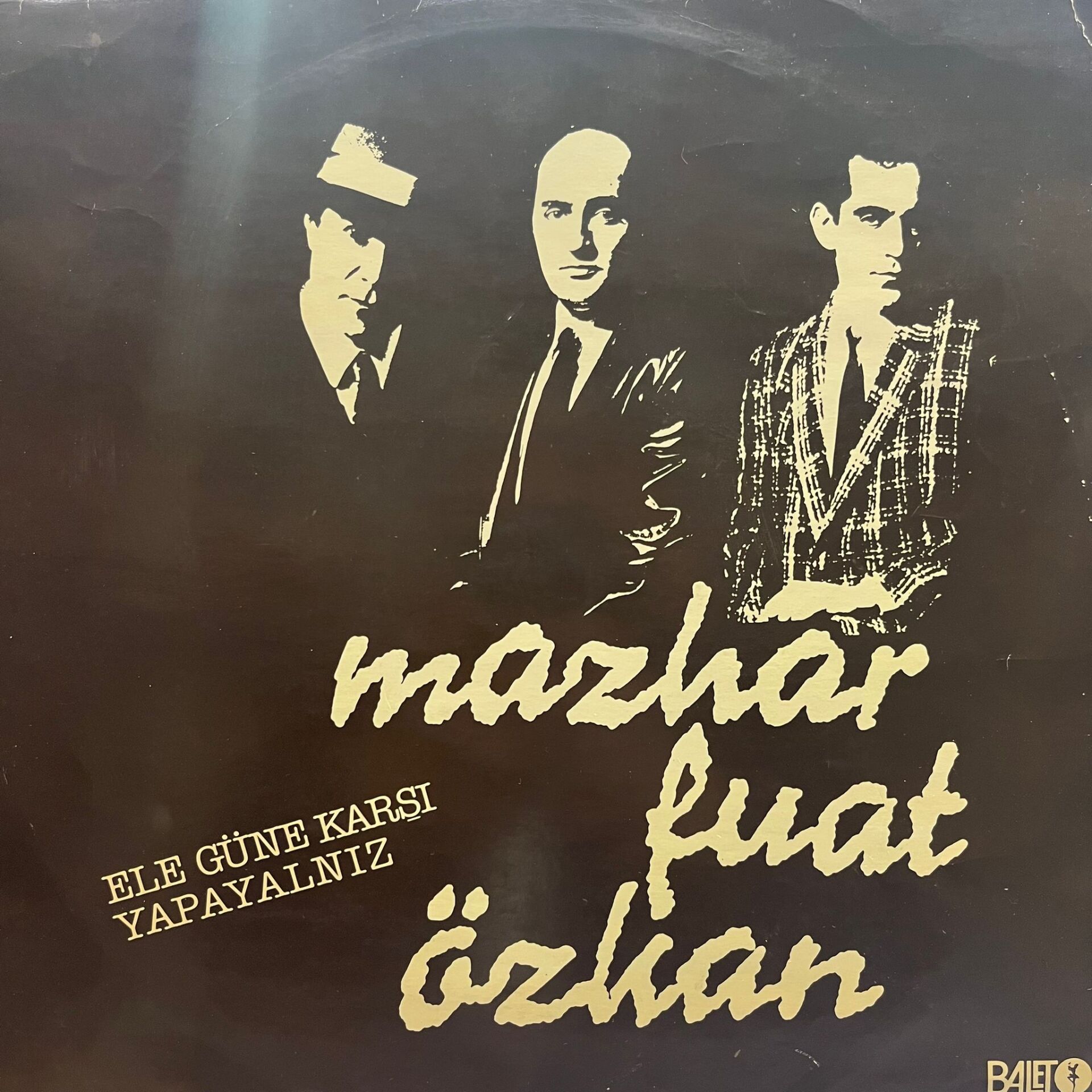 Mazhar Fuat Özkan* – Ele Güne Karşı Yapayalnız
