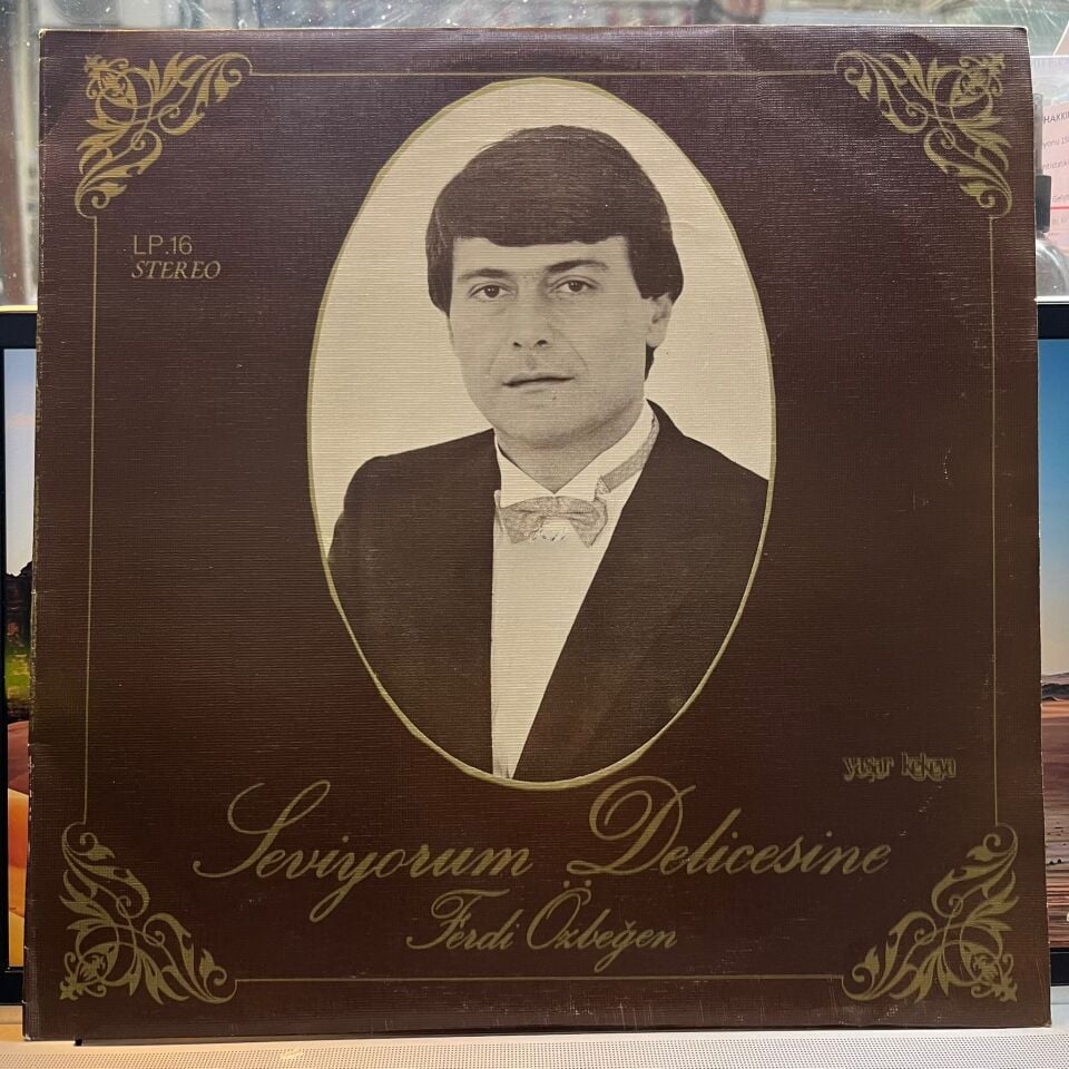 Ferdi Özbeğen – Seviyorum Delicesine