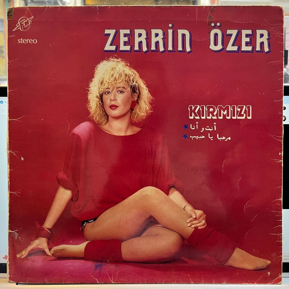 Zerrin Özer – Kırmızı