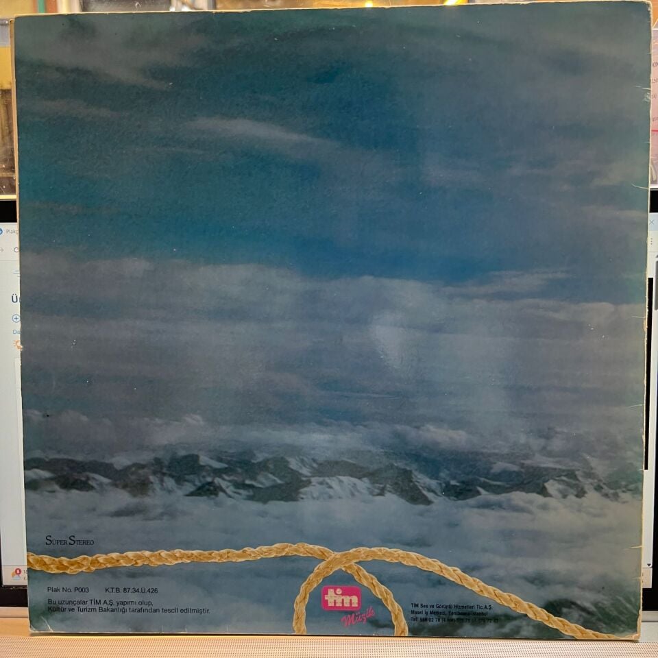 Nükhet Duru – Çek Halatı Gönlüm