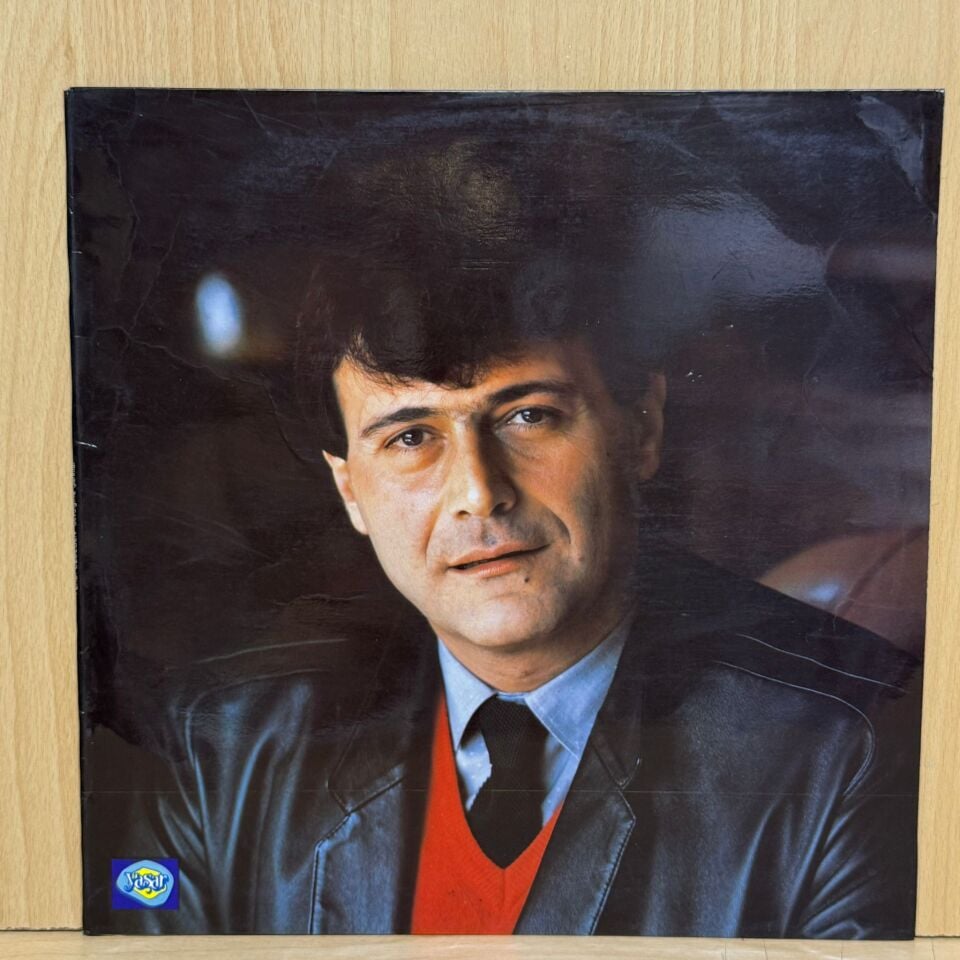 Ferdi Özbeğen – Sevdiğiniz Şarkılar