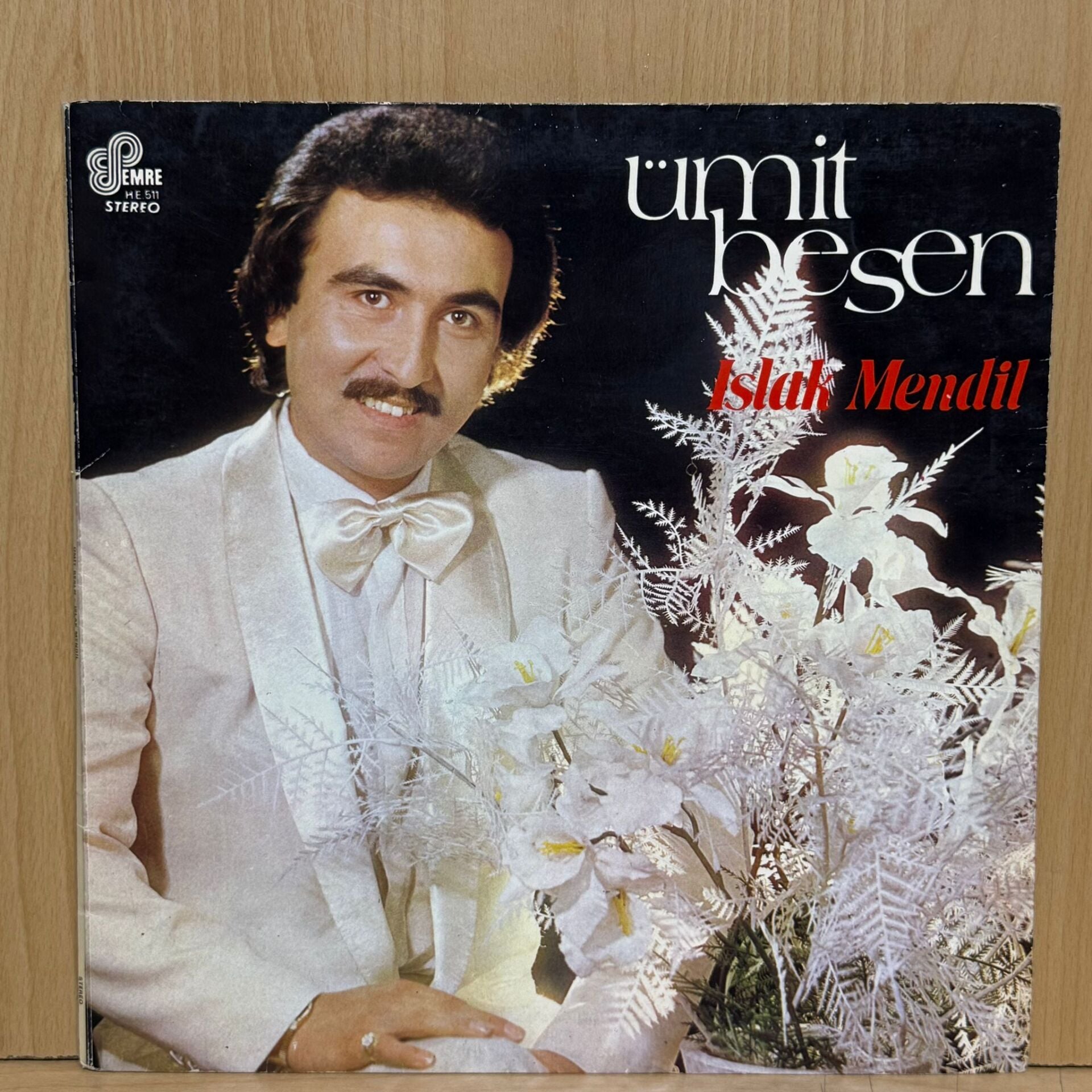 Ümit Besen – Islak Mendil