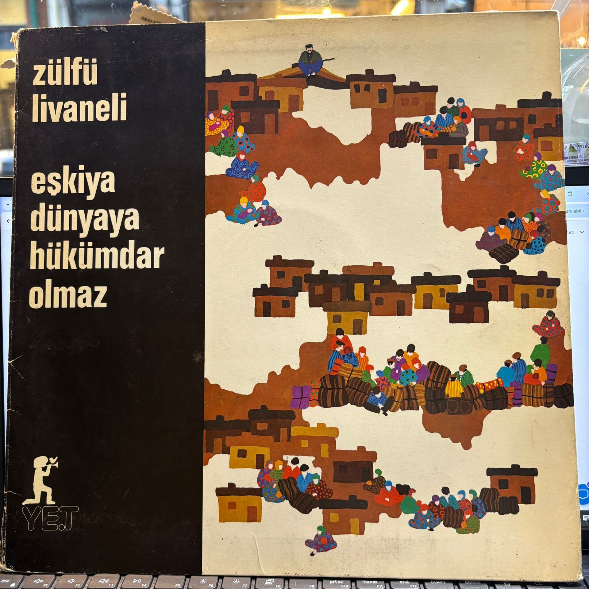 Zülfü Livaneli – Eşkiya Dünyaya Hükümdar Olmaz