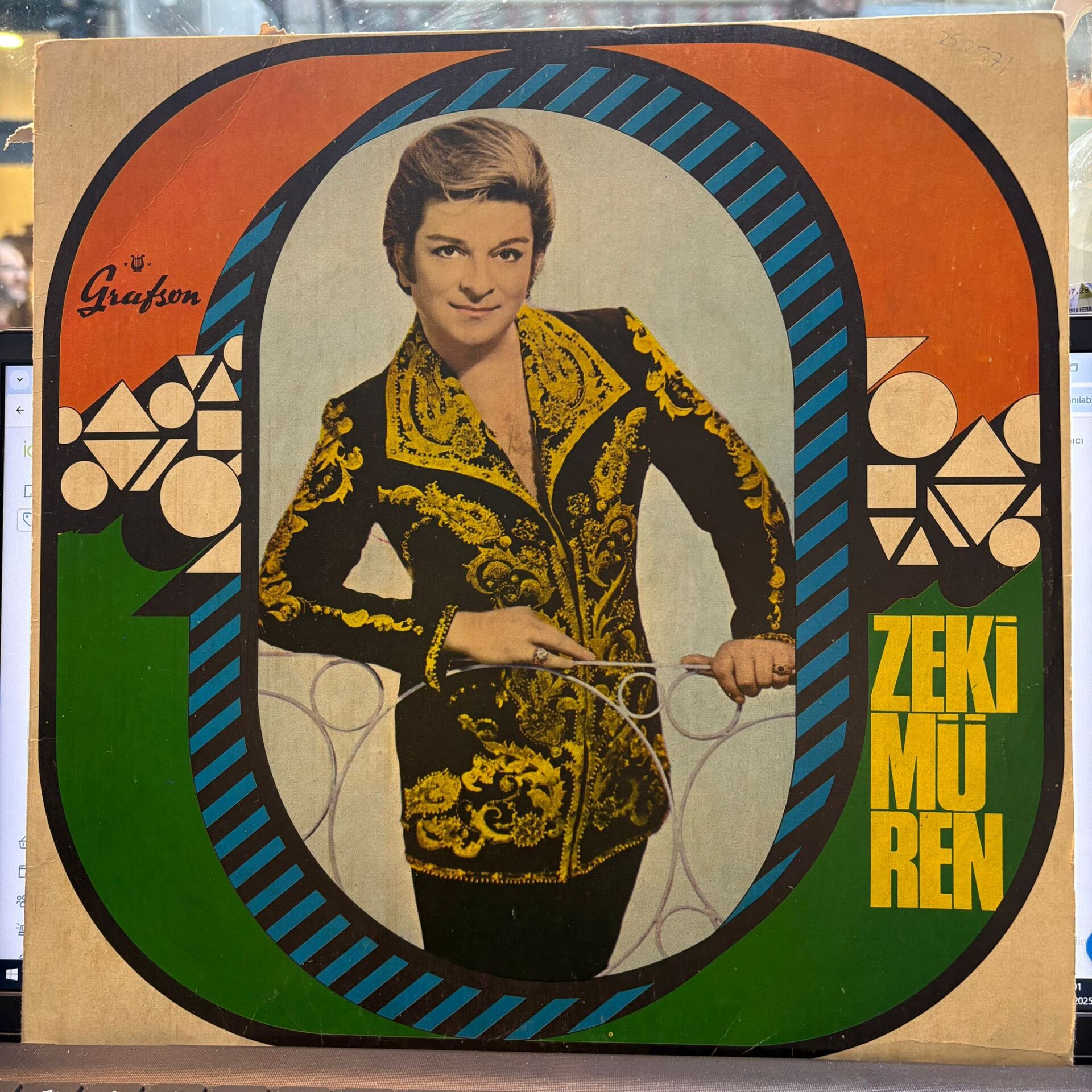 Zeki Müren – Zeki Müren