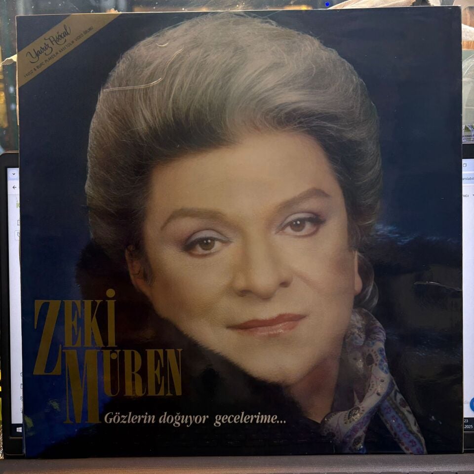 Zeki Müren – Gözlerin Doğuyor Gecelerime