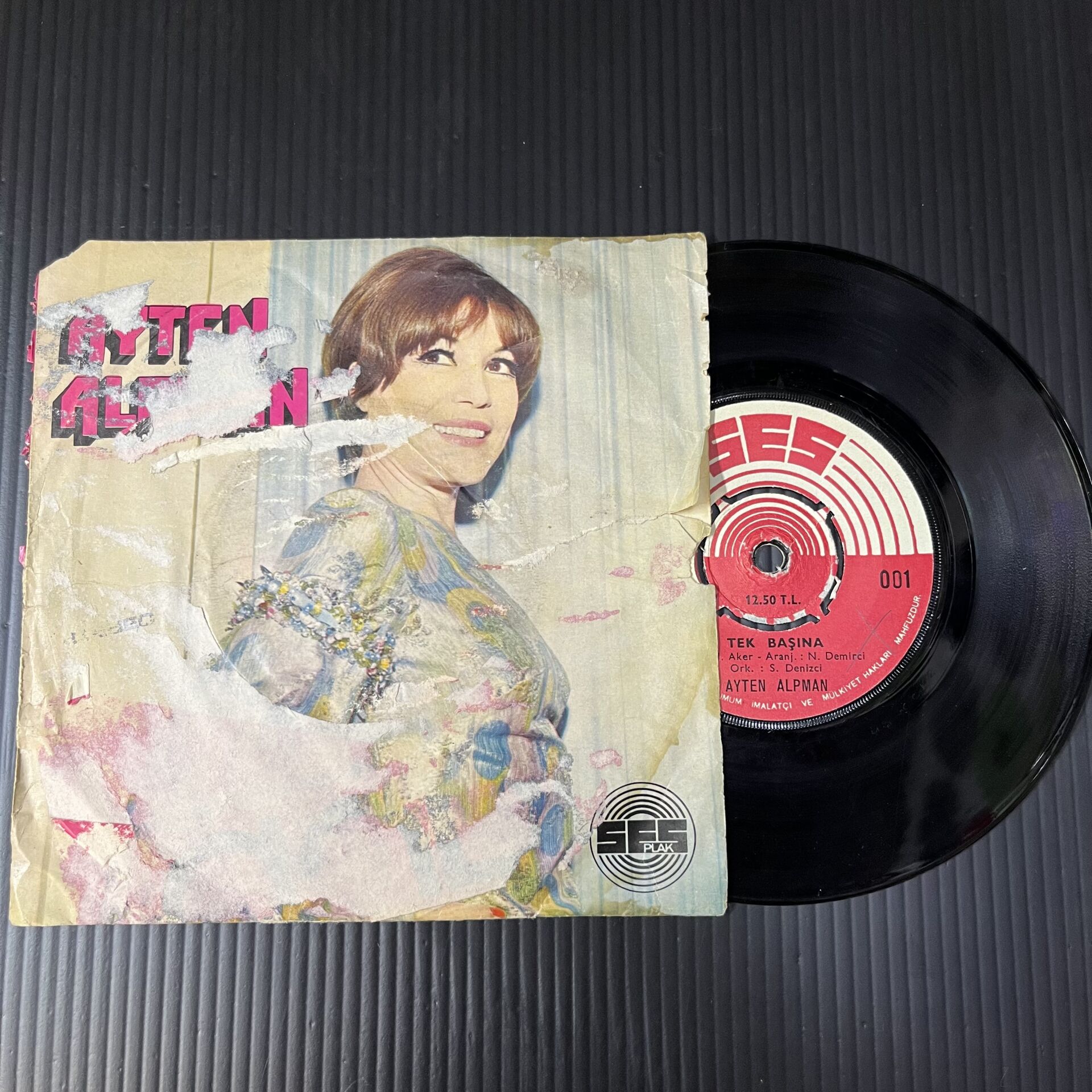 Ayten Alpman – Tek Başına / Sevince Her Şey Başka