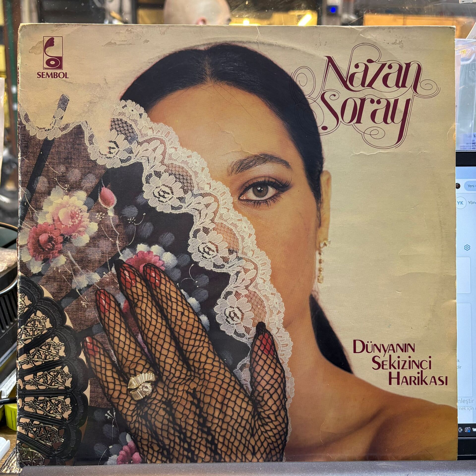 Nazan Şoray – Dünyanın Sekizinci Harikası