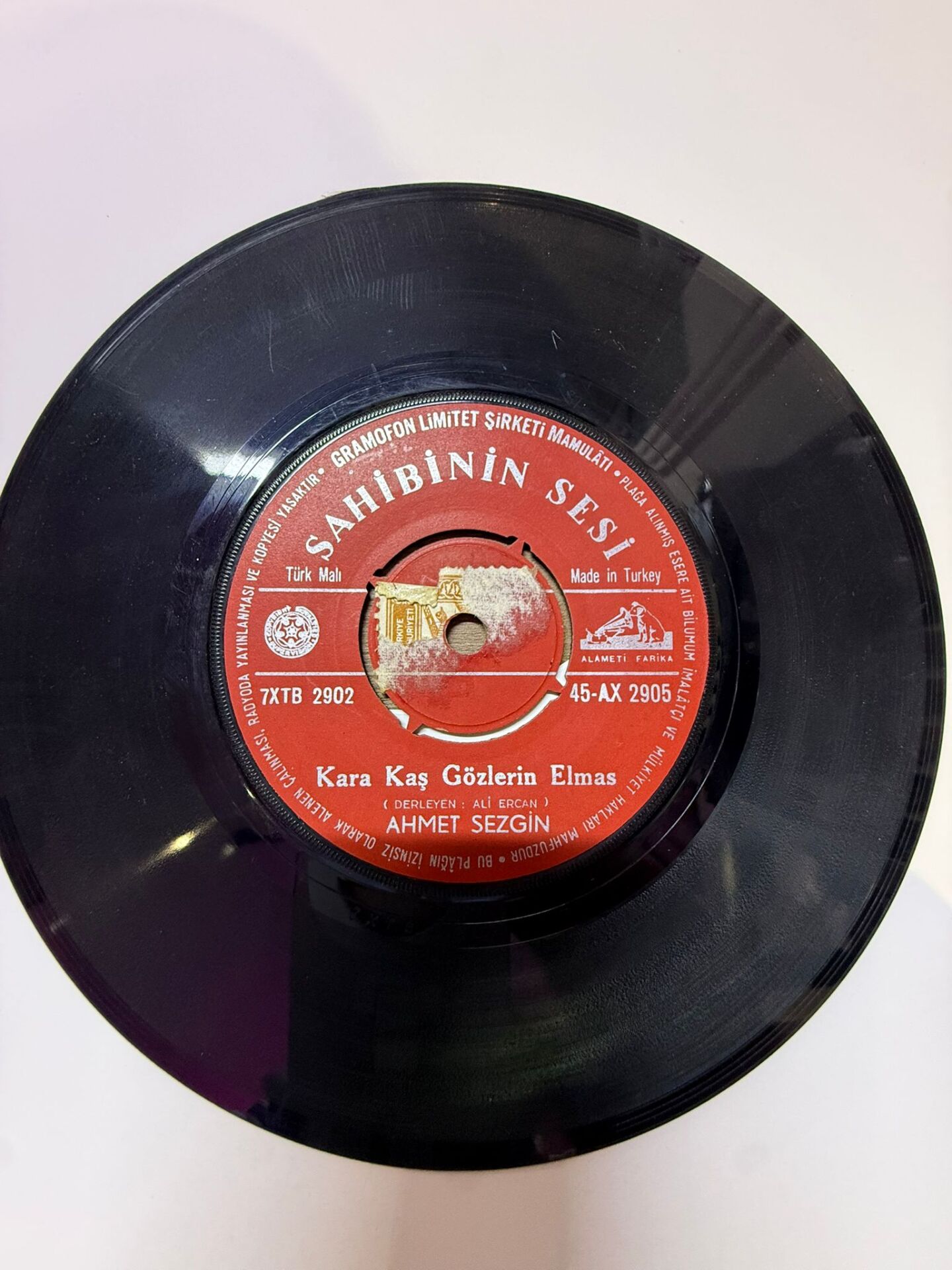 Ahmet Sezgin – Kara Kaş Gözlerin Elmas / Kemerin Naftaları