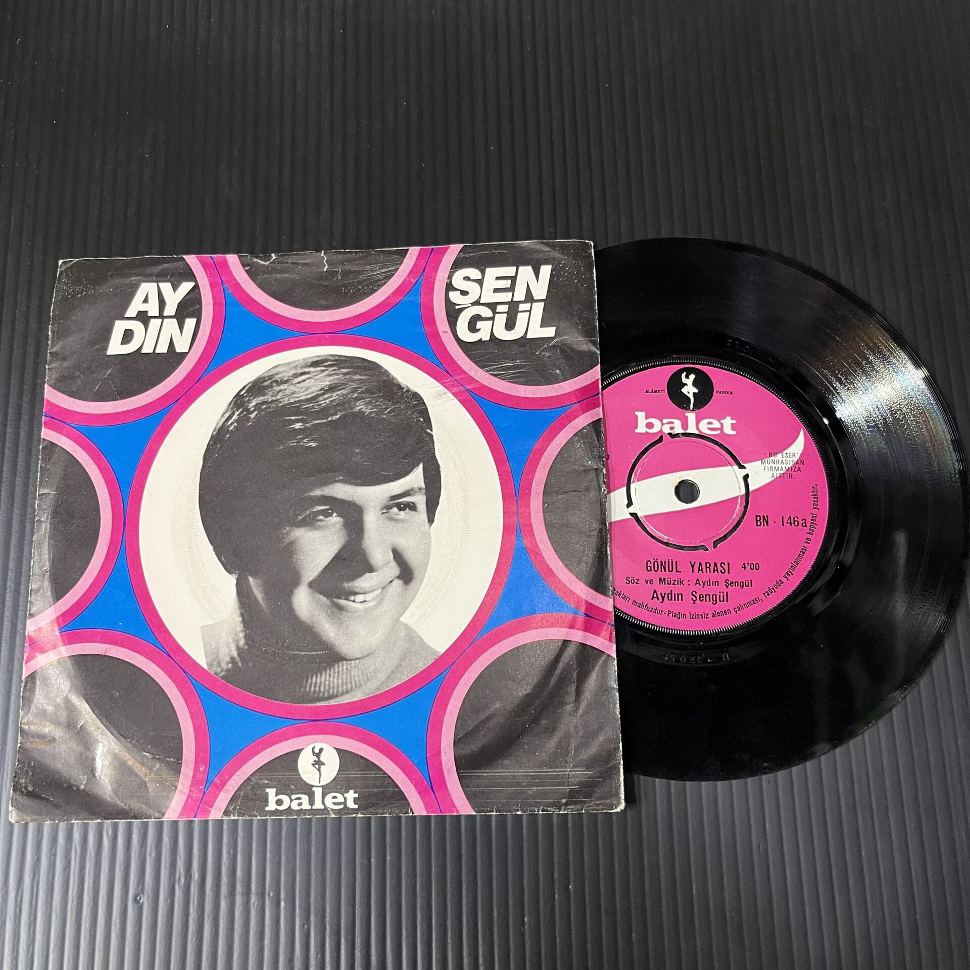 Aydın Şengül-suçum sevmek ise vura öldür beni-gönül yarası