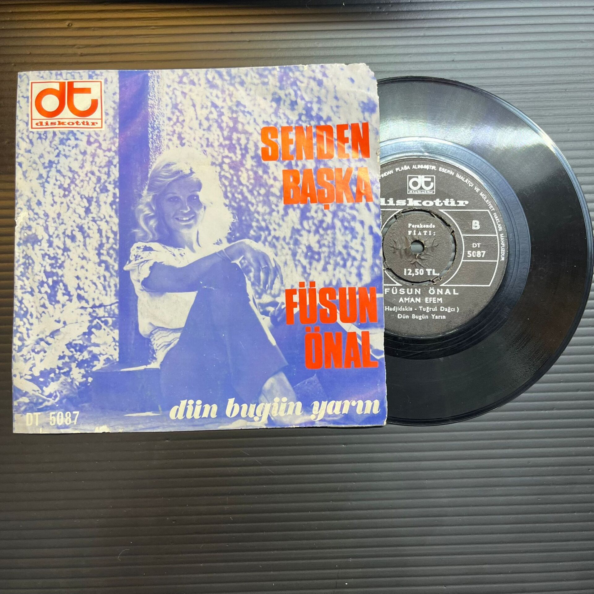 Füsun Önal – Senden Başka / Aman Efem