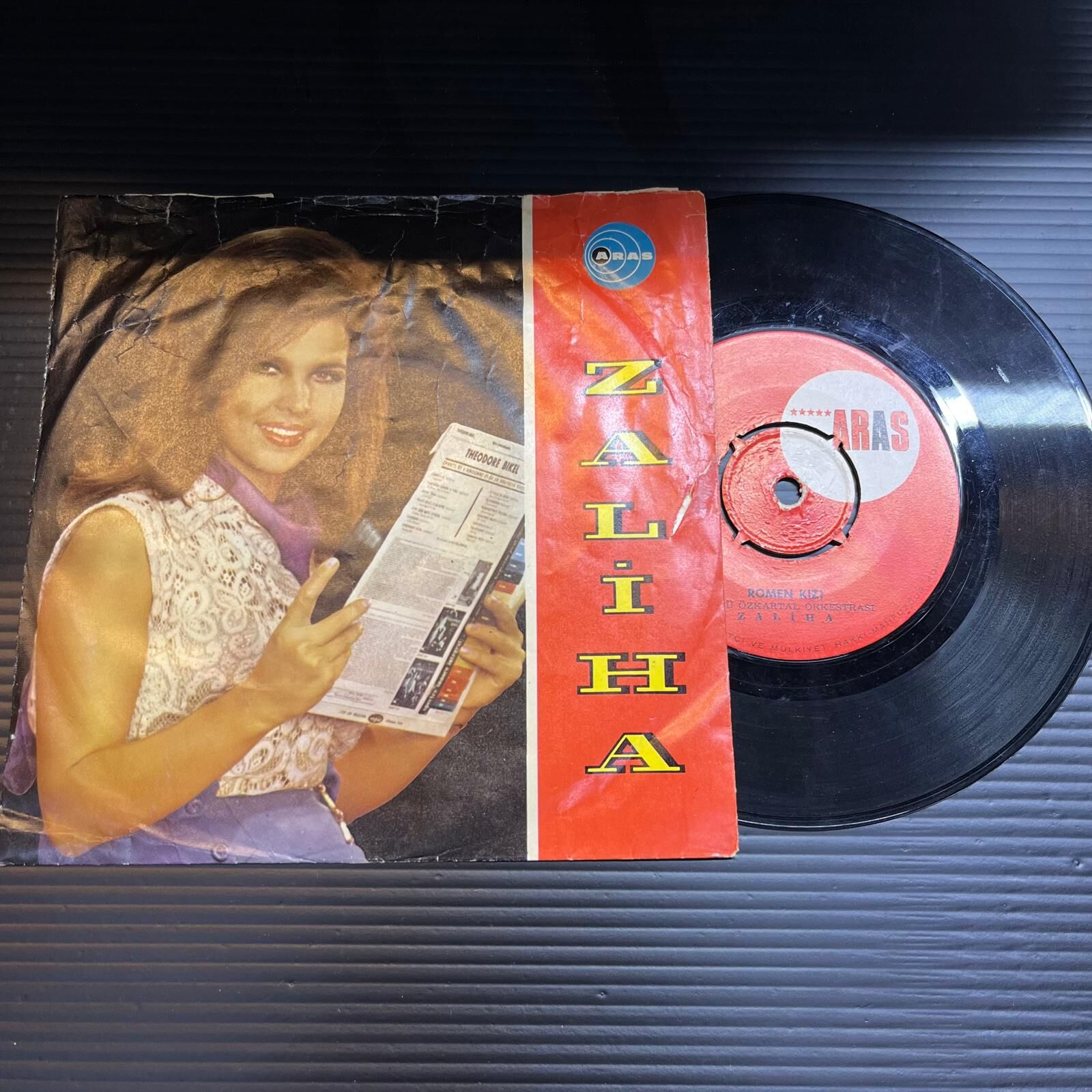 Zaliha – Reyhan / Bağımda Üzüm Kaldı