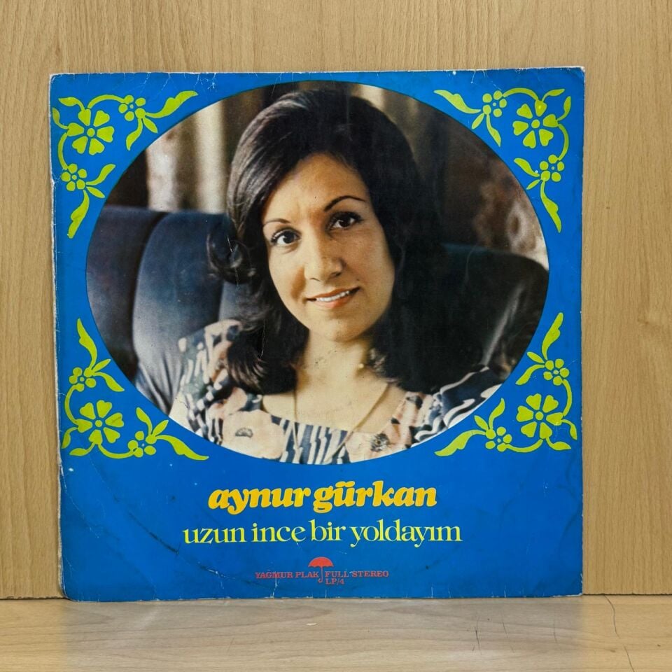 Aynur Gürkan – Uzun İnce Bir Yoldayım