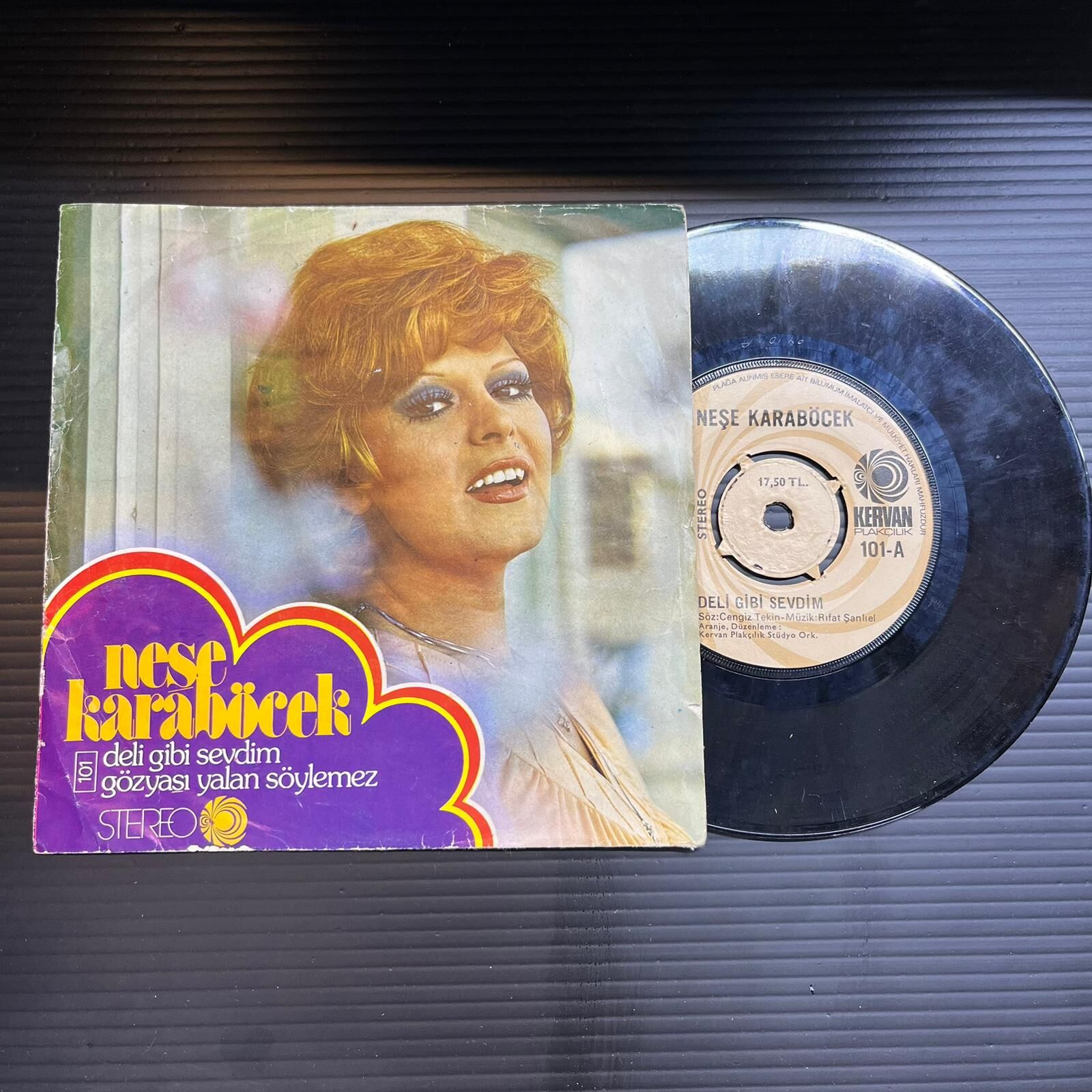 Neşe Karaböcek – Deli Gibi Sevdim / Gözyaşı Yalan Söylemez