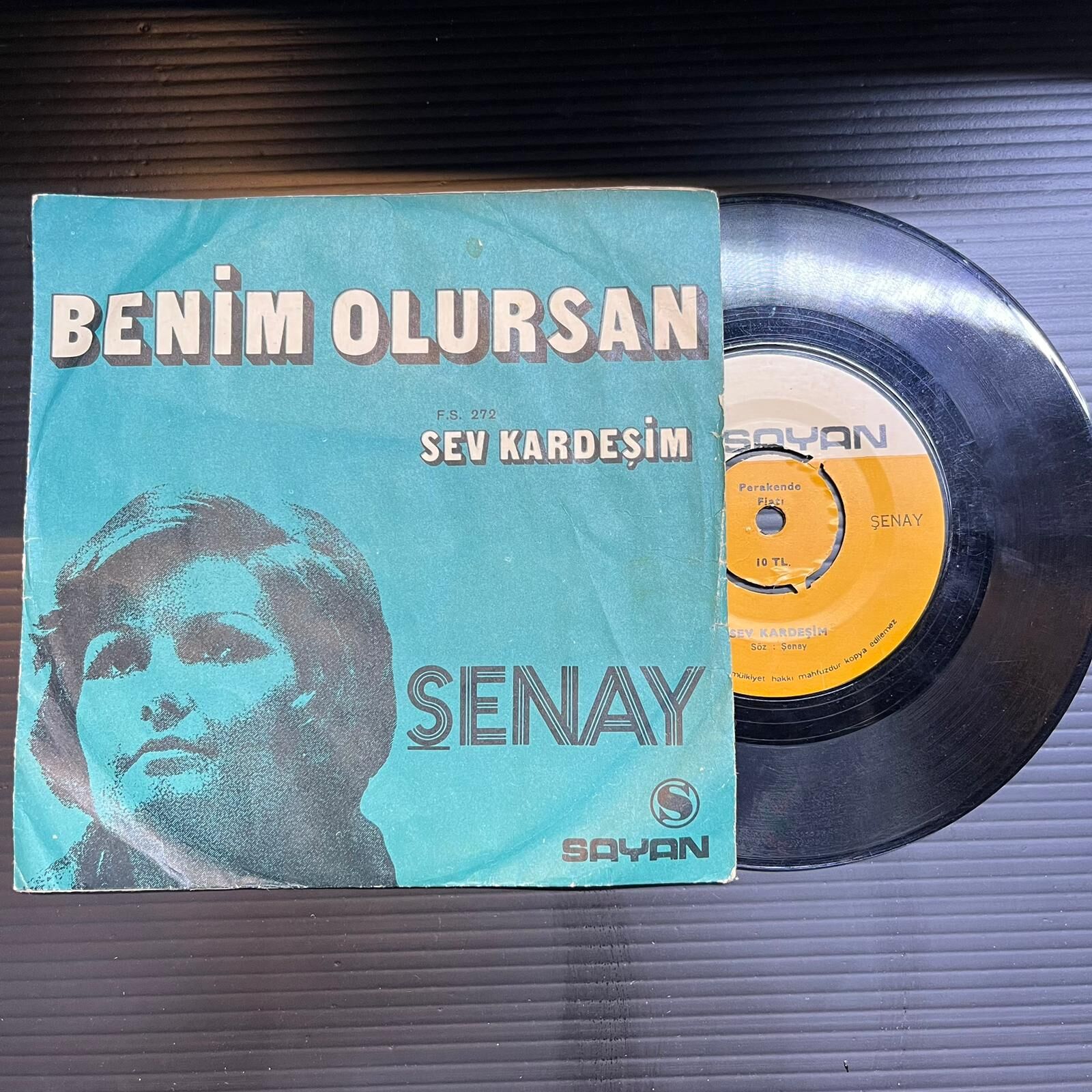 Şenay – Benim Olursan / Sev Kardeşim