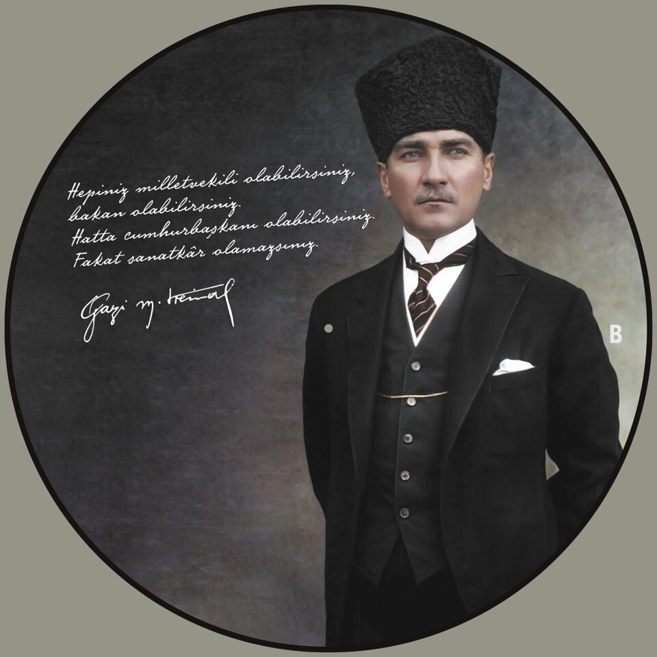 Atatürk'ün Sevdiği Şarkılar Resimli Baskı Plak